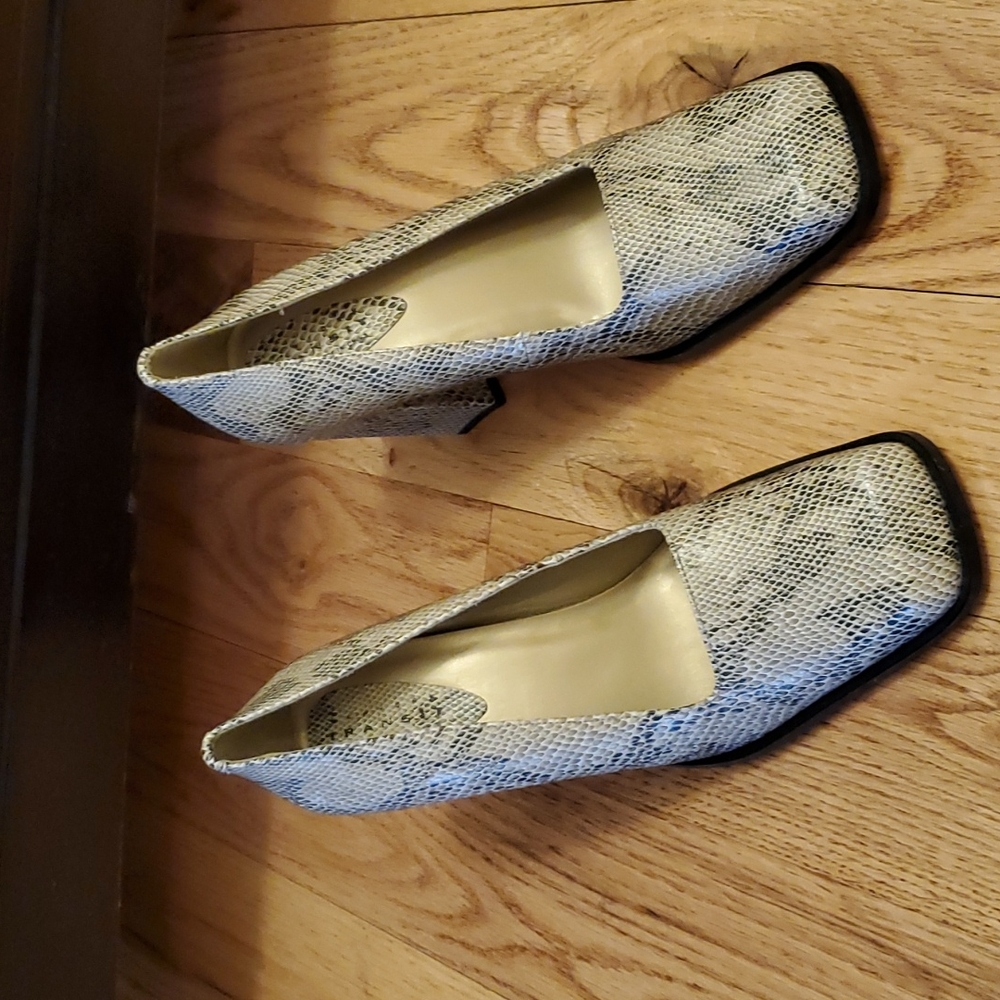 NEW YORK TRANSIT HEELS BLOCK 9 GATOR STYLE 4" NWOT